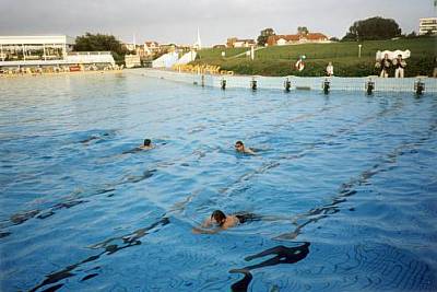 Meerwasser-Wellenfreibad